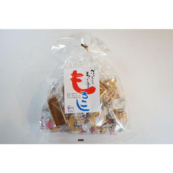 秋田犬のイラストもかわいい！【名称】菓子（もろこし）【原材料名】砂糖、煎小豆粉【内容量】190ｇ【保存方法】開封前は直射日光・高温多湿の所を避けて保存して下さい