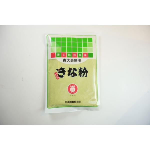 青大豆の香ばしさと新鮮な風味をうぐいす餅等と楽しめます。【名称】きな粉【原材料名】青大豆（中国産、遺伝子組み換えでない）【内容量】90ｇ【保存方法】直射日光と高温多湿を避けて保存してください