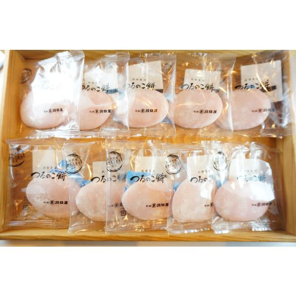 秋田県産「あきたこまち」を使用したほんのりと甘いお餅。粘りが強い「あきたこまち」のもっちり感が喜ばれています。地域によっては「すあま」と呼ぶ方も。【名称】和菓子【原材料名】うるち米（秋田県産あきたこまち）、砂糖、澱粉/酵素、乳化剤、着色料（...