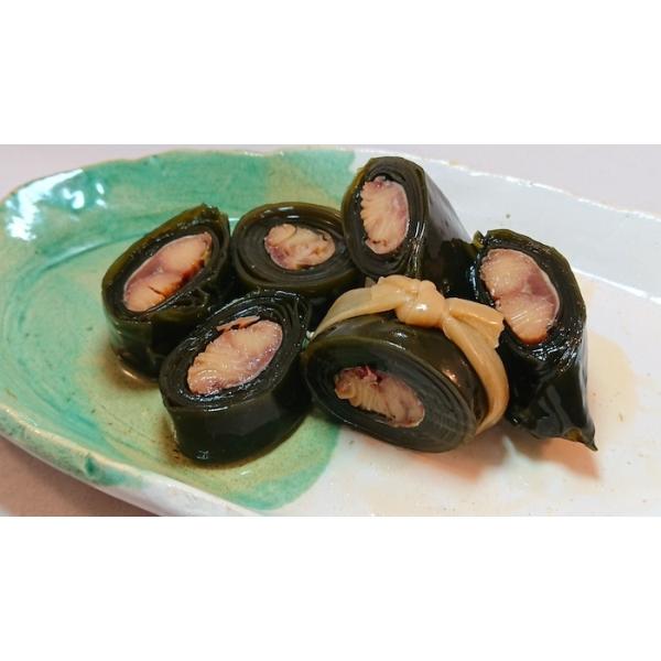 北海道石狩湾産の練を北海道産棹前昆布で巻き一本一本真心込めて作った手作りの味です縁起物のお節料理の一品として、また日常のご飯・弁当のおかずにもお勧めです特徴とこだわり原材料である「昆布」は棹前昆布の中でも柔らかく上質であると言われている北海...