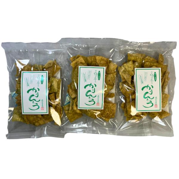 稲庭うどん職人が極限まで薄く伸ばして高温で「カリっと！サクッと！」飽きない味で揚げたかりんとうです国内産のあおさをたっぷり使用し、塩味と甘みが絶妙にバランスし、噛めば噛むほど磯の風味が感じられ男性でも一袋ペロリといけちゃう絶妙な味付けと食感...