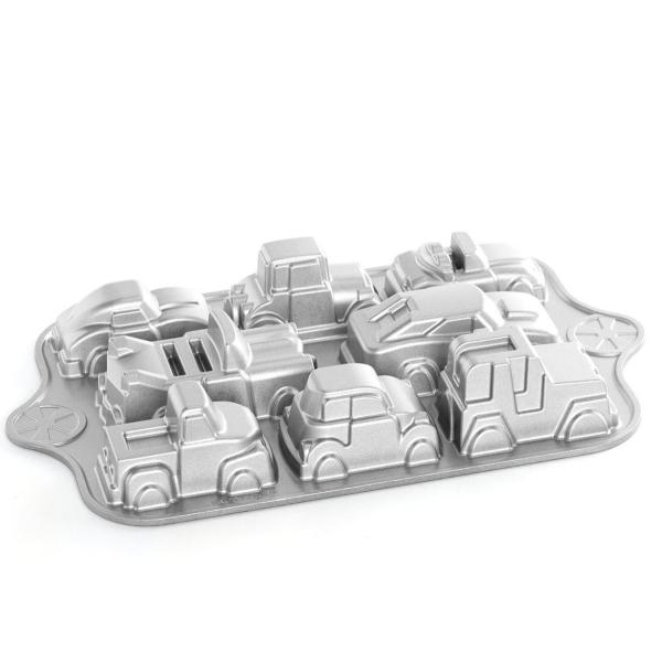 mfBbNEGA vLXg XC[gC_[X NVbNJ[ pP[L^ Nordic Ware Pro-Cast Sweet Rides Classic Car Pan 59624