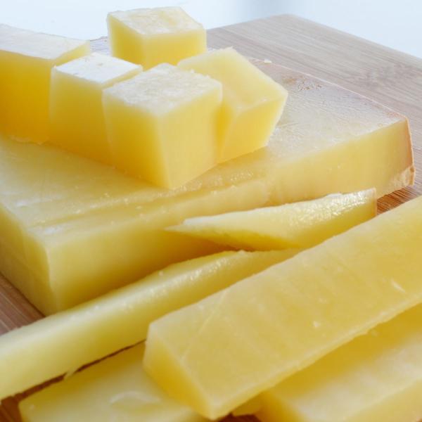 コンテ チーズ 約５４０g前後 フランス産  ナチュラルチーズ  クール便発送 COMTE Cheese チーズ料理