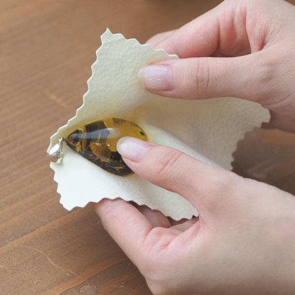 ジュエリーお手入れ用セーム革 クロス アクセサリー ギフト 贈り物に G００２ G002 琥珀専門店アクビックス ヤフー店 通販 Yahoo ショッピング