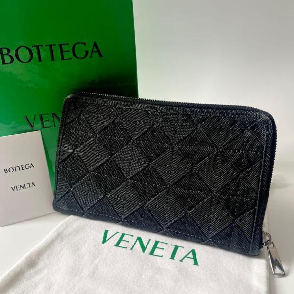 BOTTEGA VENETA ボッテガヴェネタ イントレチャート ラウンドジップ 長