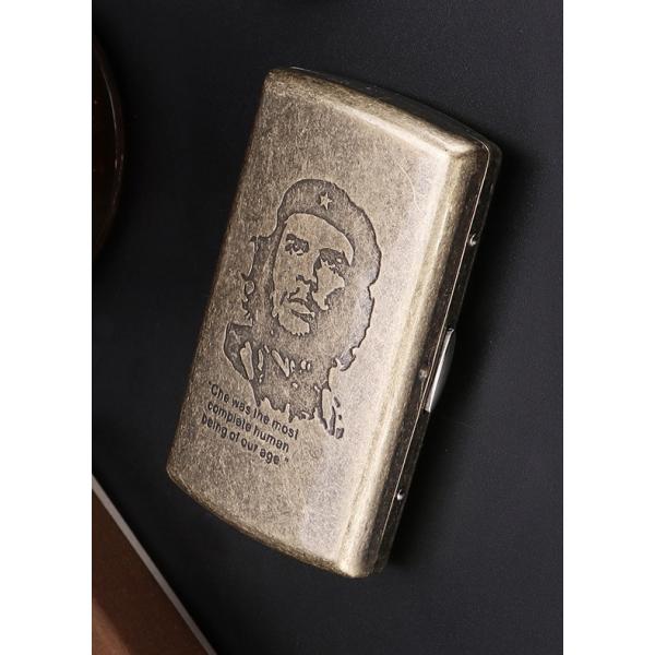 レトロ、ヴィンテージ風、かっこいい煙草収納ケースです。愛煙家におすすめ！！プレゼントに最適！！名刺入れにもおすすめです。ケースの寸法：長さ：約9ｃｍ幅：約6ｃｍ厚さ：約2ｃｍ注意：★撮影環境やご使用のモニターによって、実物の色合いが掲載写真...