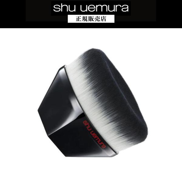 [Release date: September 1, 2023]肌あたりの良いブラシで塗布することで、心地よさとリラックス感を体感できます。極めて細い高密度な毛量やさしい肌当たりで、摩擦も少ない花びらのような形のファンデーションブラシ● ...