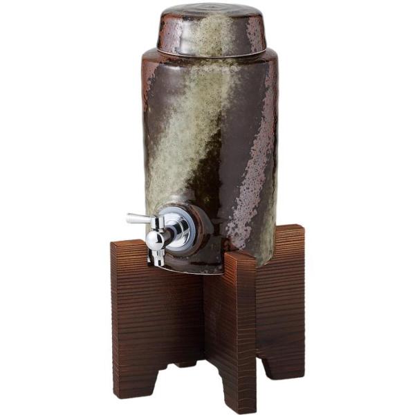 原材料にラジウム鉱石を使用した陶器でできており、マイナスイオン効果と遠赤効果のW効果で、焼酎がまろやかにおいしくなります。焼酎、泡盛、ブランデーなどの蒸留酒は、陶器のカメで保存することで、遠赤外線効果によってとてもまろやかな味わいになります...