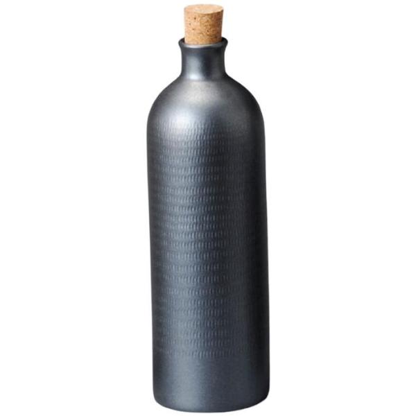 原材料にラジウム鉱石を使用した陶器でできており、マイナスイオン効果と遠赤効果のW効果で、焼酎がまろやかにおいしくなります。焼酎、泡盛、ブランデーなどの蒸留酒は、陶器のカメで保存することで、遠赤外線効果によってとてもまろやかな味わいになります...