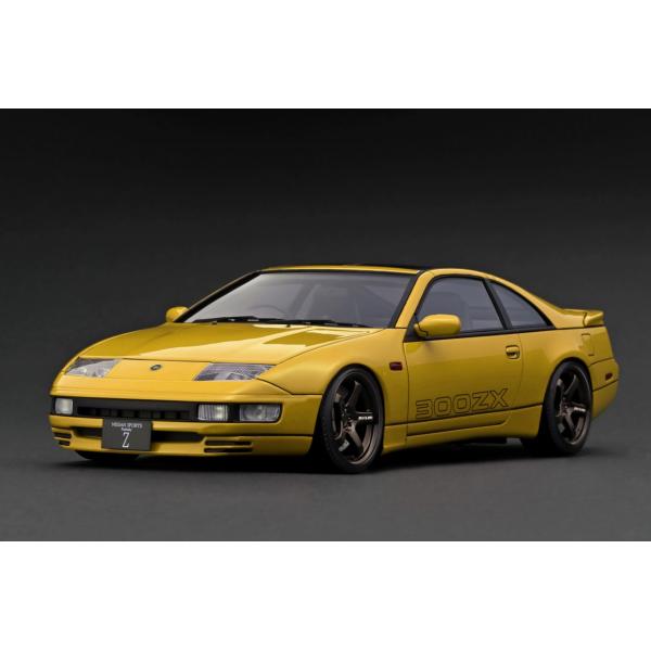 【発売日：2024年12月31日】「Fairlady Z（Z32）2by2」を 1/18スケールレジンモデルで再現。ボディカラー：イエロー。ニスモLM　GT418インチホイール(ブロンズ）にローダウン仕様。純正リヤスポイラーに左右2本出し大...