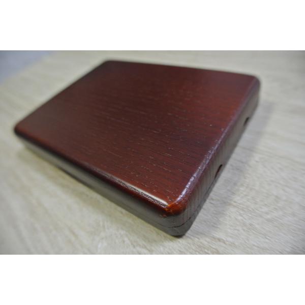 ドイツem社製　Fgリード9本用の木製リードケースです。マンドレルシステムでしっかりリードを固定します。色はナチュラルウッドになります。100x145x24mm