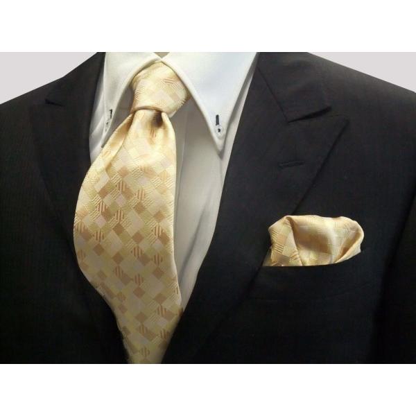 黄色とゴールドのグラデーション（4色）の市松模様ネクタイ＆ポケット