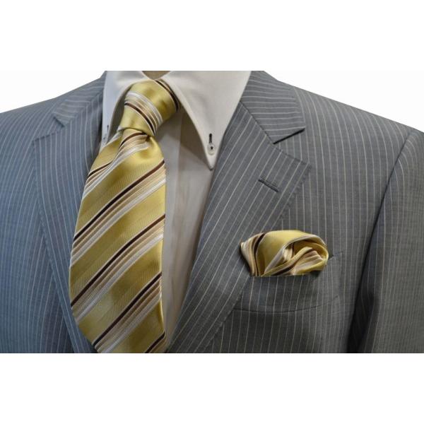 黄色とゴールドと茶系のグラデーションネクタイ&ポケットチーフセット(チーフ23cm)/CSN-W13029