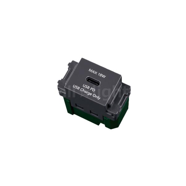 Panasonic（パナソニック） アドバンスシリーズ配線器具 埋込充電用USB