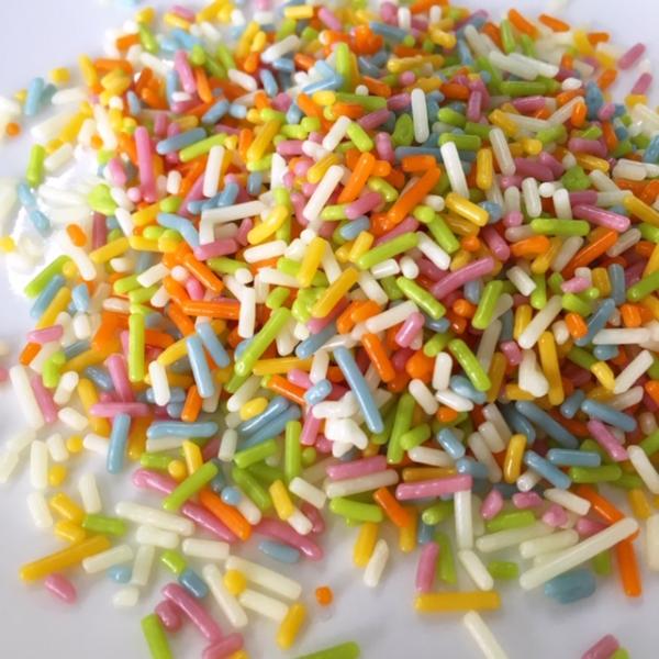 ■名称 準チョコレート■内容量 500ｇ■メーカー 正栄食品工業株式会社■保存方法 直射日光を避け、25℃以下に保存してください。開封後は、お早めにご使用ください。■発送方法 常温便・クール便（夏季のみ冷蔵・冷凍）■原材料 砂糖、全粉乳、コ...