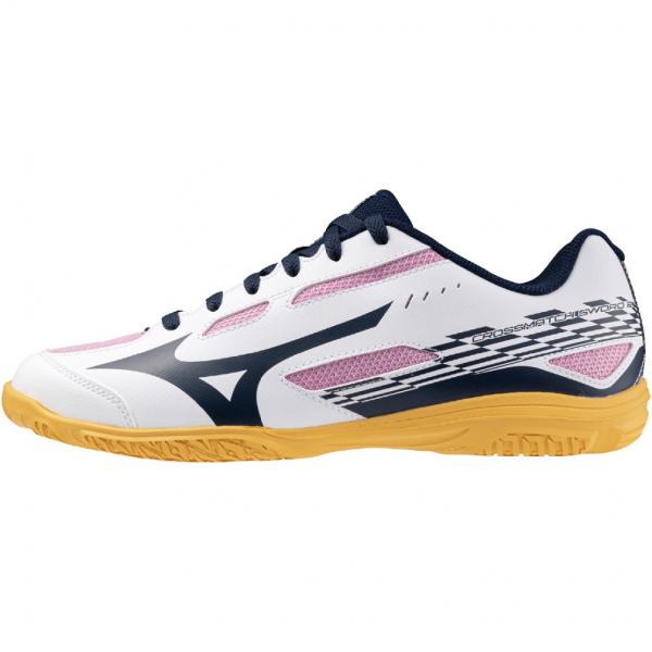 ◇卓球を始めたらまず履いて欲しい一足。エントリー向けの卓球専用設計で、クッション性が向上!◇アッパー本体の人工皮革基布に50%以上のリサイクル素材を使用◇インソール表面のテキスタイルに90%以上のリサイクル素材を使用◇カップインソール、取り...