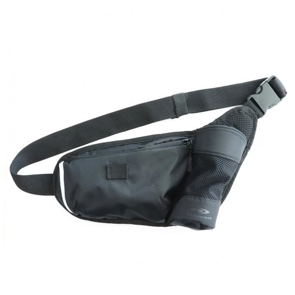 ◇抜群の収納力 揺れを軽減し快適な走りを実現◇大型スマートフォン(6.7インチ/横8cmx縦16cmまで)や補給食を収納できる!揺れを軽減する太ベルト採用で快適な走りを実現!■素材:ポリエステル■重量:約140g■サイズ:幅380×高さ22...