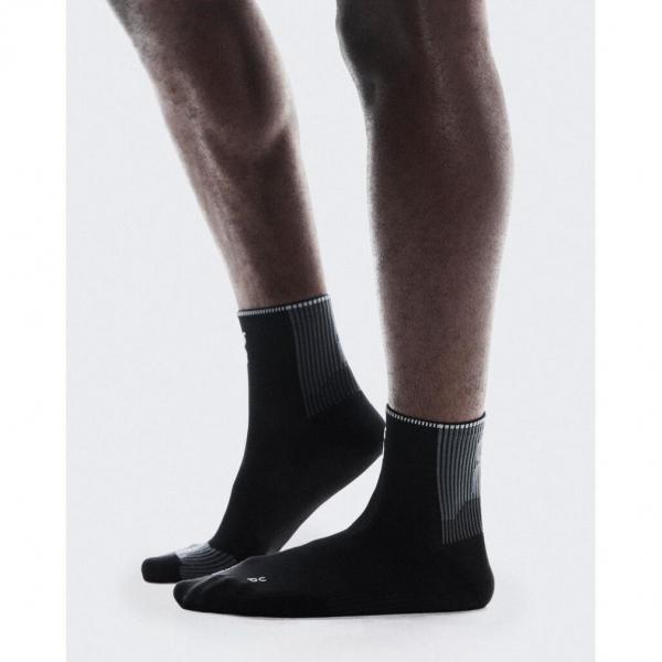 オン メンズ レディス 陸上/ランニング ソックス Performance Run Sock Mid UF10050106 : ブラック On