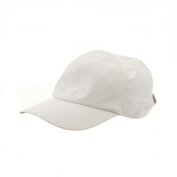 ◇ランニング 軽量通気キャップ◇軽量性と通気性にこだわったランニングキャップ◇従来品比30%の軽量化(48g)◇レーザーパンチング加工で通気性アップ◇縫製箇所は圧着シームで帽子内部がフラットな仕上がり◇まぶしい日差しから東部を守るUPF50...