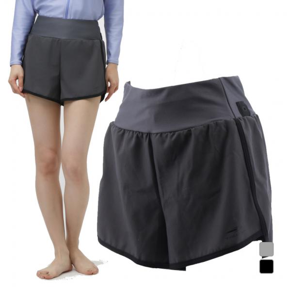 ◇組み合わせることで、肌の露出を抑えることが可能なフィットネス水着シリーズ◇ショートパンツ◇気になるお尻をしっかりカバー◇TIGORAのタンクトップ、セット水着と互換性のあるスナップ仕様◇左右のスナップを上着の裾と留めつけることで、上着の裾...