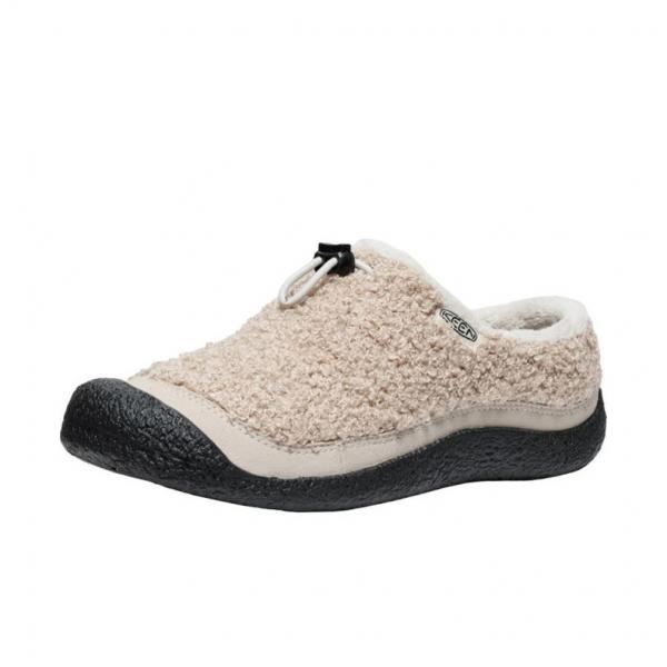 ◇リラックスシューズの進化形。 楽で、暖かく、洋服とも似合う、どんな時もゆったりした流れをもたらす地球と共に歩むエコプロダクツ。 脱ぎ履きが容易でコンフォートなフィット感、KEENならではのバンジーシューレースを搭載したクロッグデザインタイ...