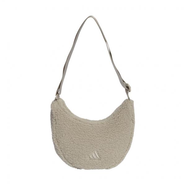 ◇ソフトなフリース「裏起毛」素材のショルダーバッグ。 ◇寒い季節には、可愛いアディダスのショルダーバッグでお出かけしよう。 柔らかいテディベアフリースで、心地よい肌触り。 中身が飛び出さない安心のジップクロージャーと、ぴったり合うよう調整可...