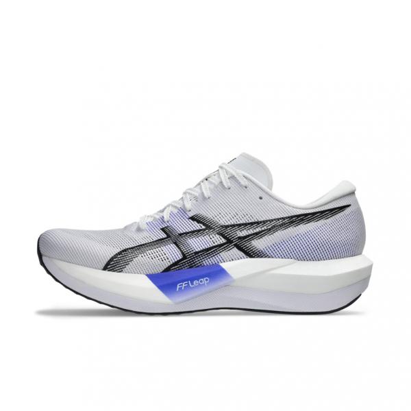 ◇軽量で反発性、操作性を求めるランナーにおすすめなMAGIC SPEED 5◇MAGIC SPEED 5 は、ミッドソールに反発性とクッション性に優れたFF LEAPを上層部に、安定性に優れたFF BLAST PLUSを下層部に採用。さらに...