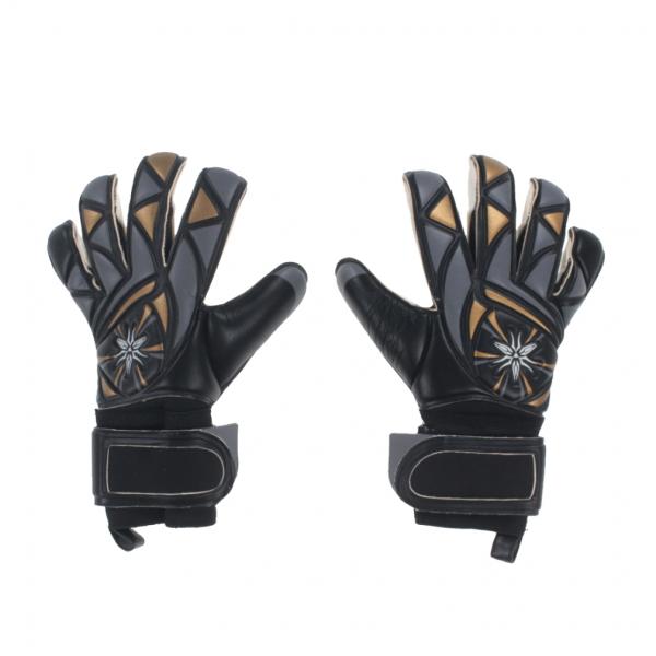 ◇グリップ力とフィット感が凄まじい、Jリーガーも愛用する代表作のアレス2◇カット:エルゴカット・シャドーフィット(インサイドシリコン)ブラックをメインカラーにし、商社のカラーであるゴールドをデザイン。ミドルモデルでは最強のグリップとなり、幅...