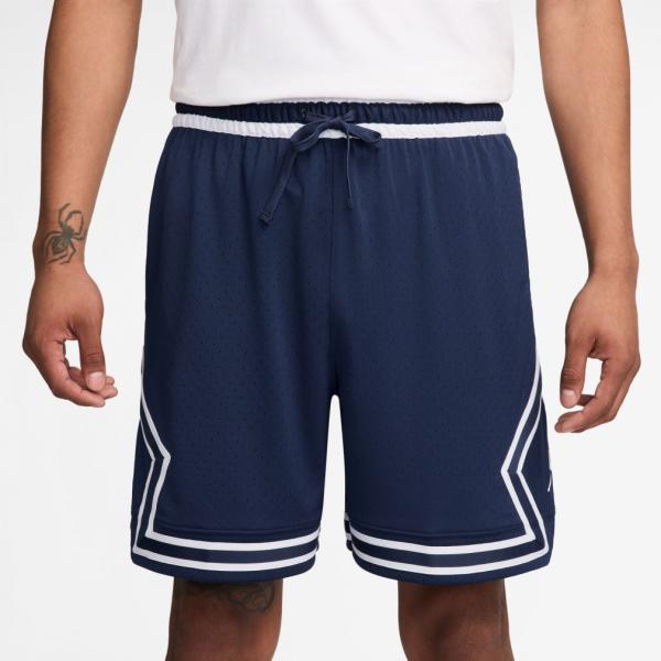 ◇軽量メッシュ素材と速乾性を高めるテクノロジーにより、ゲームがヒートアップしてもさわやかな着用感が持続。特徴的なダイアモンド型のテーピングが完璧な仕上がりを演出します。◇Nike Dri-FITテクノロジーが、肌から汗を逃がしてすばやく蒸発...