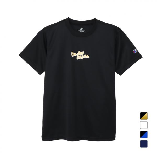 ◇定番のOneBallOneLoveロゴを刺繍で表現した抗菌防臭加工ジュニアショートスリーブTシャツ◇吸汗速乾機能、通気性を備えた環境に配慮されたリサイクルポリエステルに抗菌防臭機能加工を行った生地のジュニアショートスリーブTシャツです。胸...