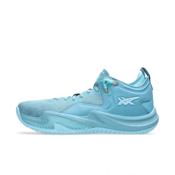 ◇空中戦を得意とするプレーヤーのジャンプをアシストするクッション・バウンスモデル◇リバウンドなど高さが求められるプレーを得意とするプレーヤーにおすすめのバスケットボールシューズ。ミッドソールにはFF BLAST PLUSを採用し、優れたクッ...