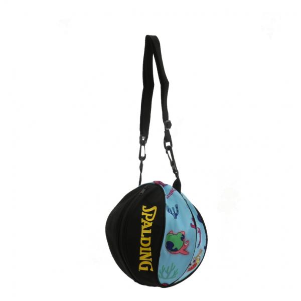 ◇海底を浮遊するスポンジ・ボブとパトリックのポップでカラフルなボールバッグ。◇5〜7号のバスケットボールが収納可能・フックを使えば他のバッグにも装着可能■素材:ポリエステル■収納可能数:1個入り■サイズ:直径27cm■生産国:中国■2025...