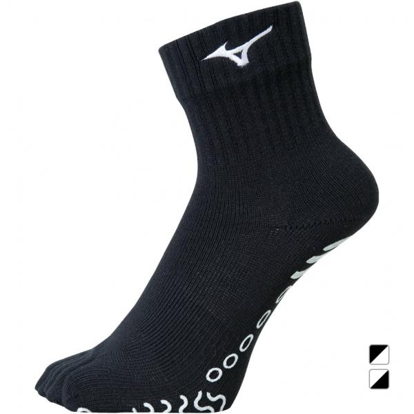 ◇滑り止め付き5本指ショートソックスでグリップ力アップ。■カラー(メーカー表記):ホワイト×ブラック(V2MXA01570:ホワイト×ブラック)ブラック×ホワイト(V2MXA01590:ブラック×ホワイト)■素材:本体:アクリル、綿、その他...