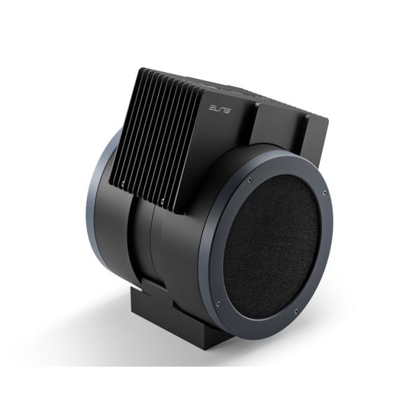 インタラクティブ・トレーナー等各種センサーとペアリングして風速を自動調整するファン。パワーやスピード、ハートレート、体温などのデータと連動して実走しているかのような風を生み出します。最大で50km/hで走行している時の風を再現。2枚の活性炭...