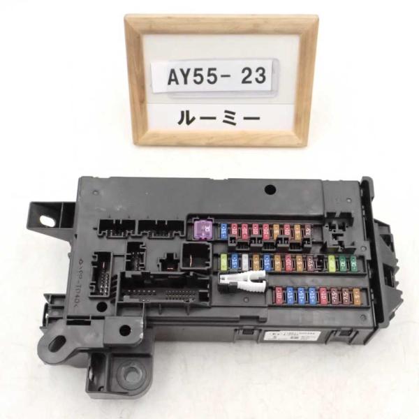 平成30年 ルーミー M900A 前期 純正 室内ヒューズボックス BOX リレー 