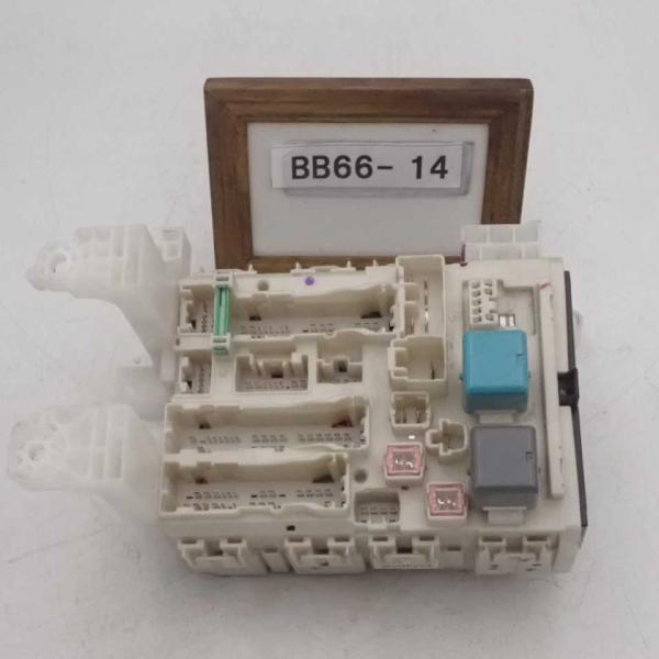 平成18年 カローラアクシオ NZE141 1前期 純正 室内ヒューズボックス