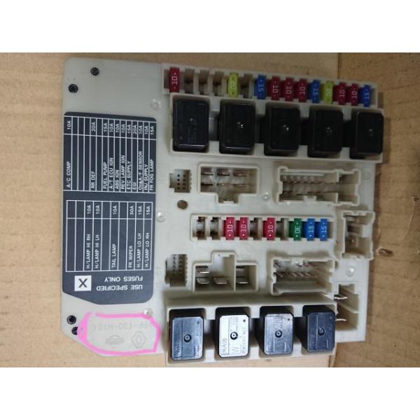 ノート DBA-E11 ヒューズボックス PP-T30-M10,OD1 284B7-1L10B 196645
