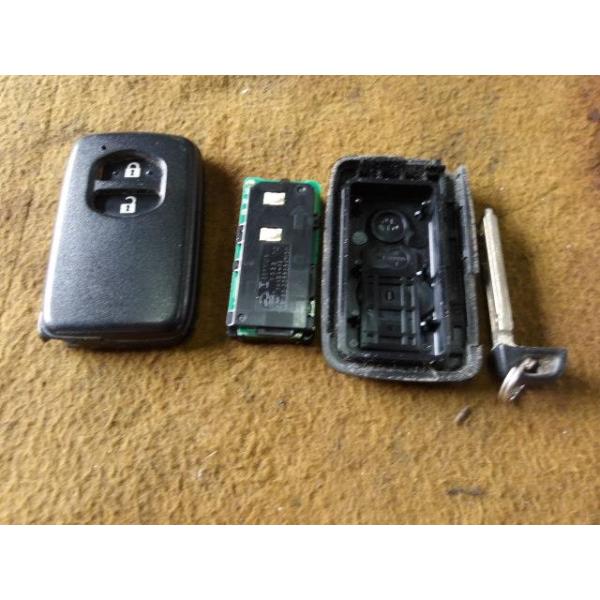 ヴィッツ DBA-NCP131 スマートキー 89904-47170 204135 : 有限会社尼岡