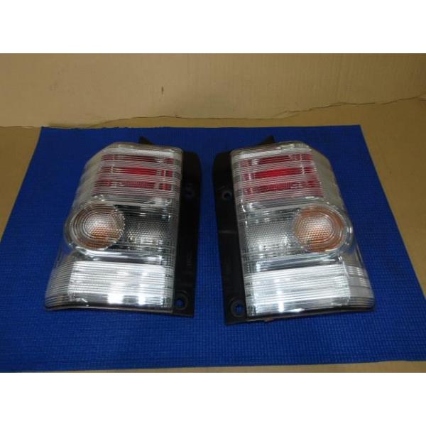 ムーヴ ムーヴコンテ DBA-L575S テールランプ左右セット 20509 81550