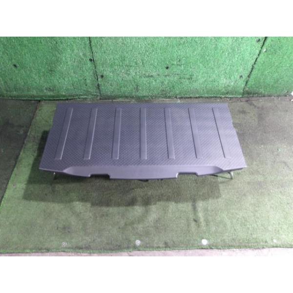 ウェイク DBA-LA700S ラゲッジボード デッキボード テーブル 212081