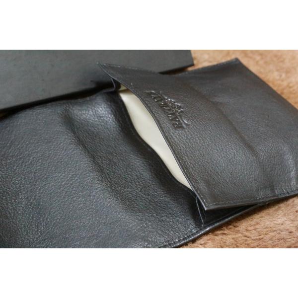 Rattray S ラットレー 本革製 煙草ポーチ Lサイズ おしゃれ レザー タバコポーチ 手巻タバコ パイプたばこ 煙管 ケース ブランド 葉 Buyee Buyee Japanese Proxy Service Buy From Japan Bot Online