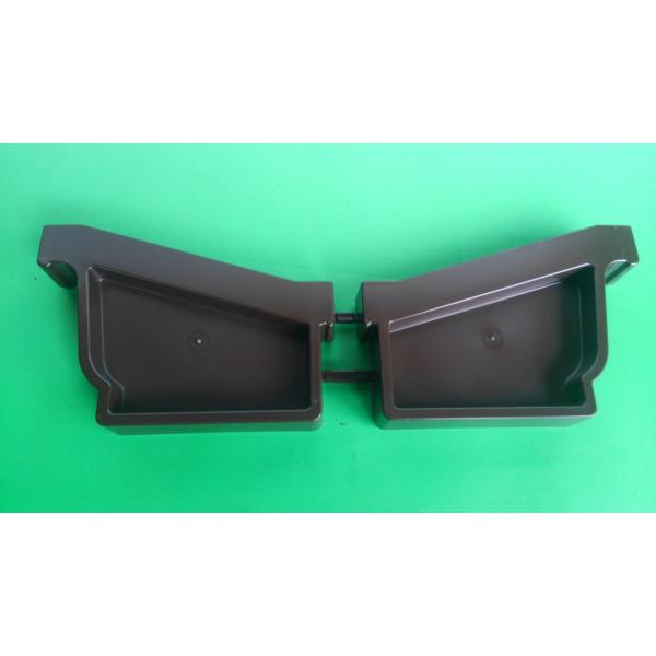 パナソニック　(株)の雨樋で、ＰＣ５０用の部品です。色は新茶です。