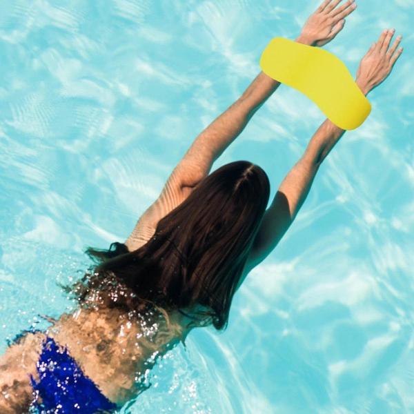 説明:[高品質素材]: プレミアムフォームで作られたこの水泳トレーニング用レッグフロートは.軽量で丈夫で.パフォーマンスを損なうことなく繰り返し使用しても耐えられます. [寸法]: この水泳トレーニング用プルフロートは標準サイズです.寸法は...