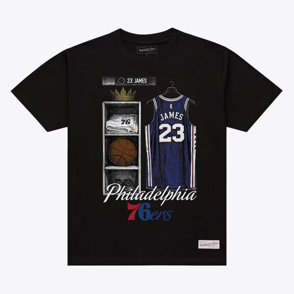 レブロン ジェームスモデル 海外取寄 ミッチェルアンドネス Tシャツ フィラデルフィア セブンティシクサーズ LOCKER ROOM T-SHIRT BLACK