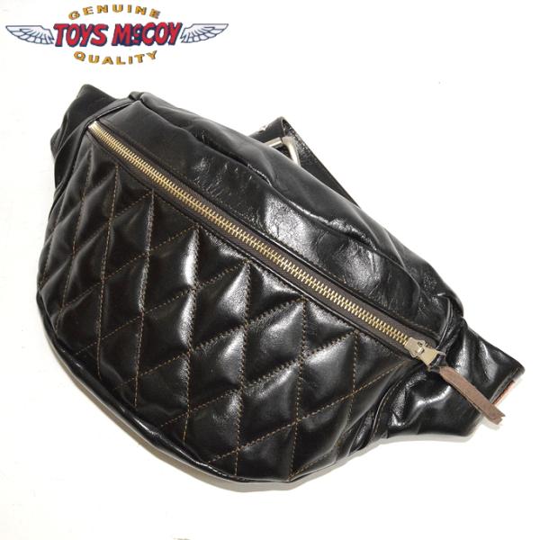 トイズマッコイ TOYS McCOY TMA2219 レザー デュアル ブレードバッグ ブラック色 DUAL BLADE PADDED BAG ショルダーバッグ ボディバッグ 鞄