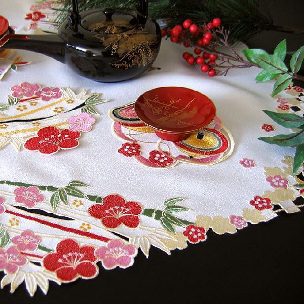 テーブルセンター お正月を彩る刺繍 カットワーク 08 Qbr0101 03 Ami Brugge 通販 Yahoo ショッピング