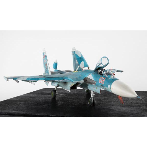 ミニベース Su-33 フランカーD ロシア海軍艦上戦闘機1/48 61y9EjqPFNL._UF350,350_QL80_.jpg