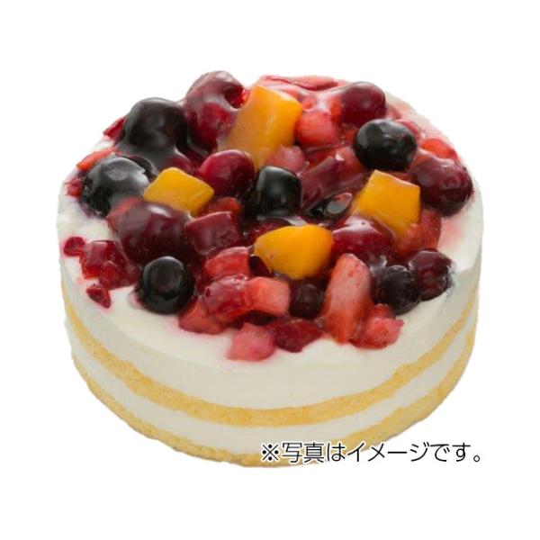 【冷凍】4種のベリー(ストロベリー、ブルーベリー、ラズベリー、クランベリー)と黄桃をトッピングした華やかなフルーツケーキです。プレーンスポンジにはカスタード風味のホイップクリームをサンド、天面にコーティング。フルーツの爽やかな酸味とクリーム...
