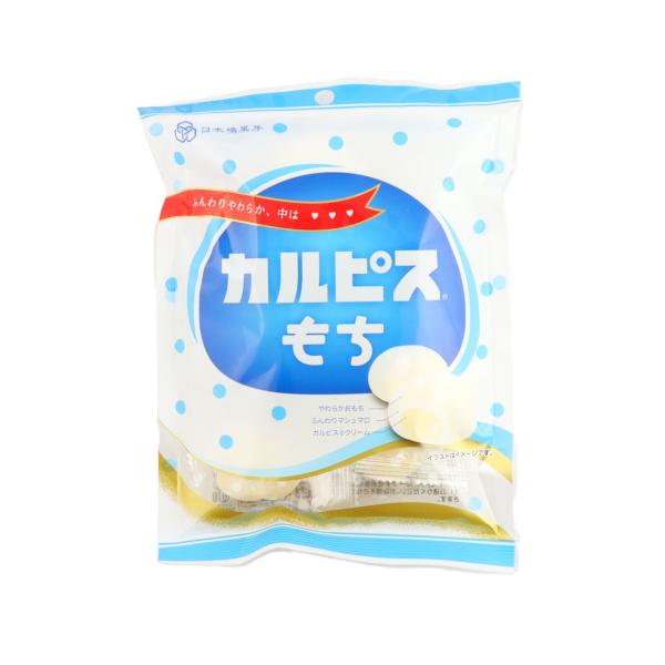 【常温】カルピスとのコラボで生まれたおもちです。表面のおもち層、間のマシュマロ層、そして中心のカルピス風クリーム層の３層構造になっており、いまも変わらないカルピスの味を新しい食感でお楽しみいただけます。夏は冷蔵庫で少し冷やしてお召し上がりい...