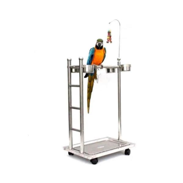 【ステンレス鋼製】：頑丈なステンレス鋼製で、耐久性があり、くちばしが強いインコでも噛まれる心配がありません。【お手入れが簡単】：取り外せるトレーとエサ入れ、床を衛生的に保ち、お手入れも簡単です。【フックとキャスター付き】：フックにはおもちゃ...